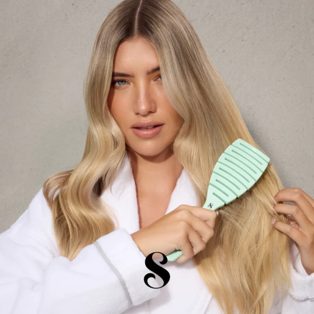 The Smooth Company Detangled Hair Brush - Image 4